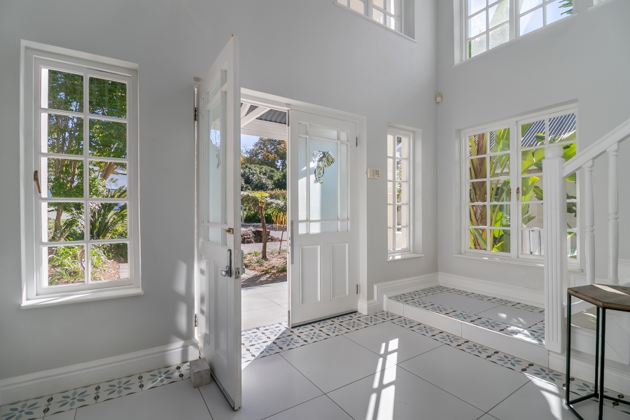 4 Bedroom Property for Sale in Belvidere Estate Western Cape